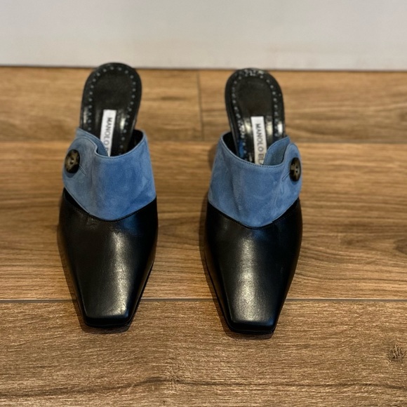 Manolo Blahnik - Two tone Blue & Black Suede & Leather Mule Heels - Picture 6 of 7